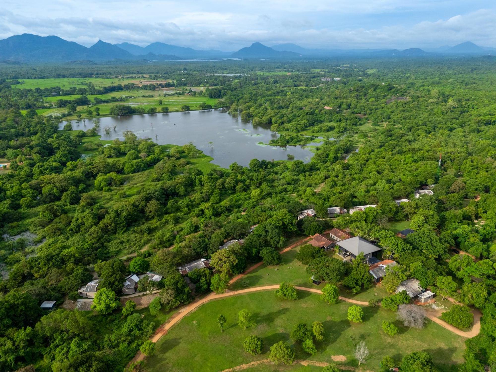 Ayugiri Ayurveda Wellness Resort Sigirija Zewnętrze zdjęcie